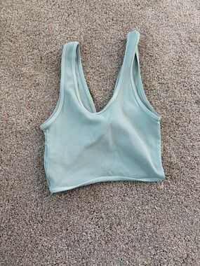 Pitaya Reversible Ribbed V-Neck Cropped Tank Top - Light Sage